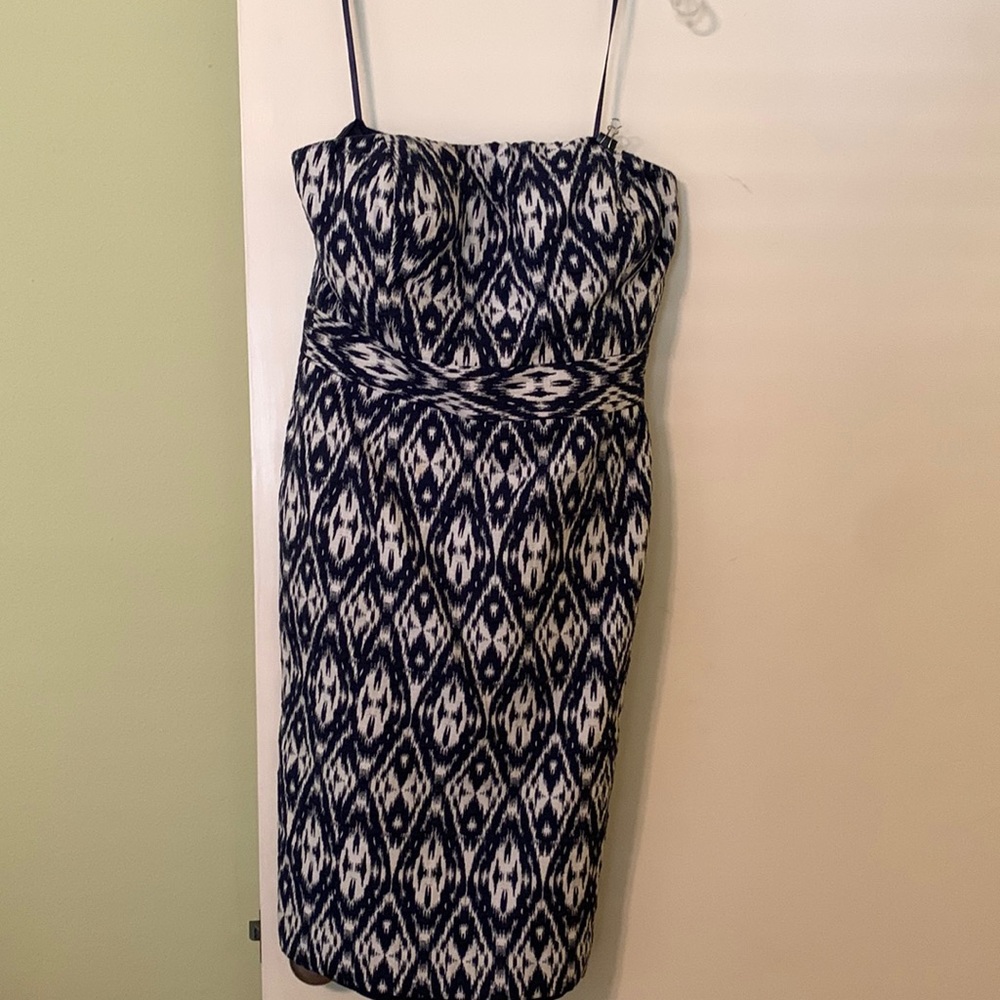 Banana Republic ikat navy and white strapless dress.  Size 8